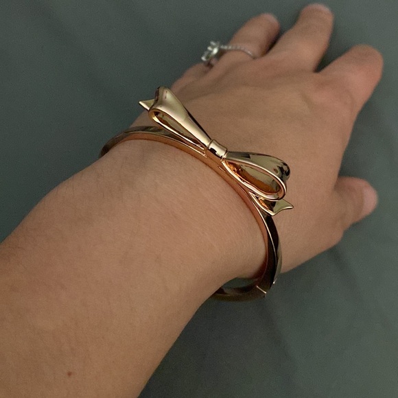 Kate Spade Bow Bracelet - Picture 6 of 6